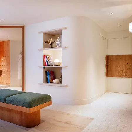 Montalembert 5*